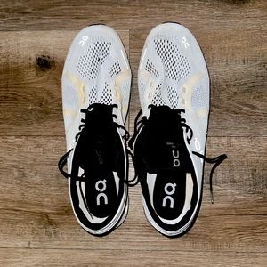 COPY - White On Cloud Shoes 6months old barely worn